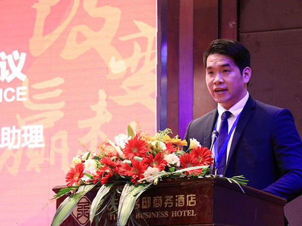 郴州錦馬置業(yè)有限公司,會(huì)議室,標(biāo)準(zhǔn)房,豪華房,商務(wù)房,娛樂(lè)房,商務(wù)休閑房,豪華套房哪里好 郴州錦馬置業(yè)有限公司,會(huì)議室,標(biāo)準(zhǔn)房,豪華房,商務(wù)房,娛樂(lè)房,商務(wù)休閑房,豪華套房哪里好