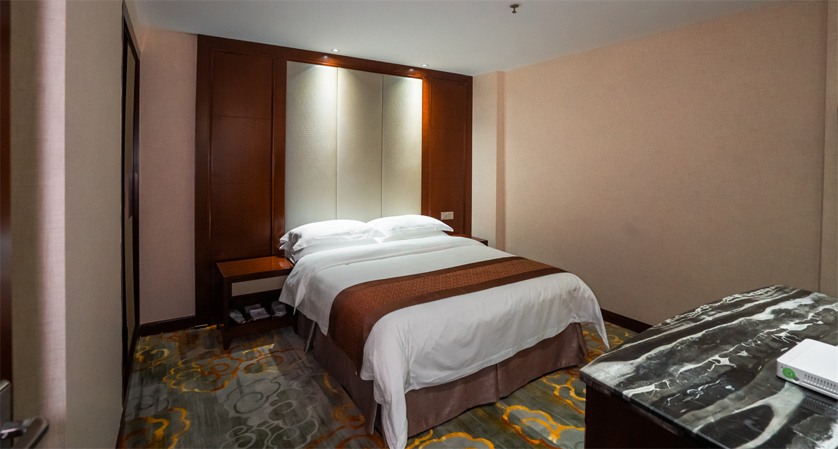 上海錦馬企業(yè)發(fā)展有限公司,五嶺新天地樓盤銷售,錦馬時(shí)代中心房產(chǎn)銷售,酒店住哪里好!