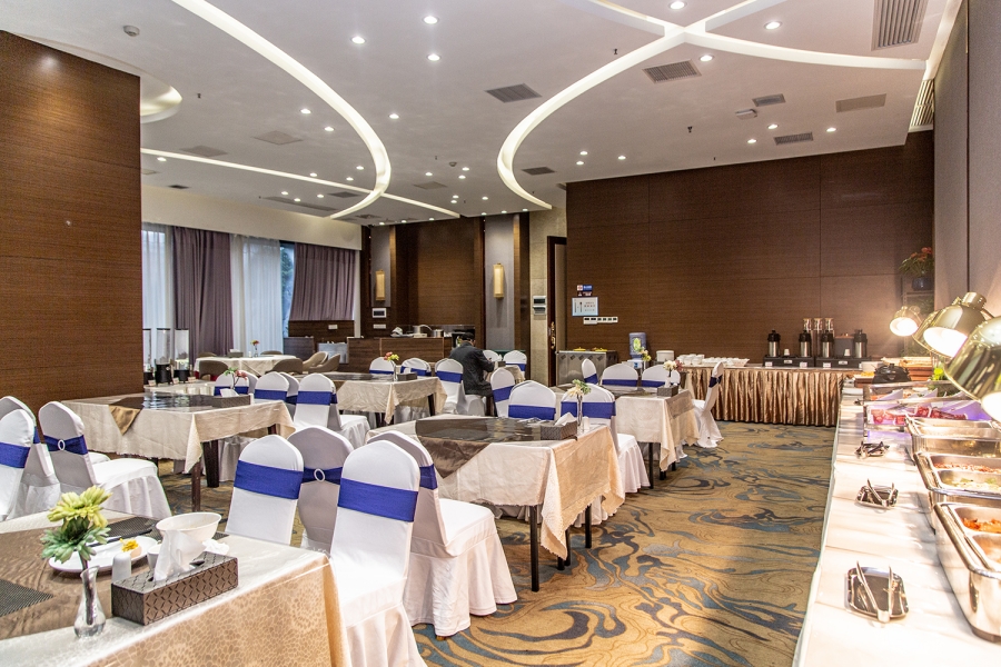 上海錦馬企業(yè)發(fā)展有限公司,五嶺新天地樓盤銷售,錦馬時代中心房產(chǎn)銷售,酒店住哪里好!